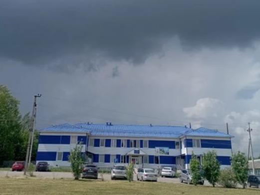 Грозы, усиление ветра, высокая пожароопасность лесов и торфяников.
